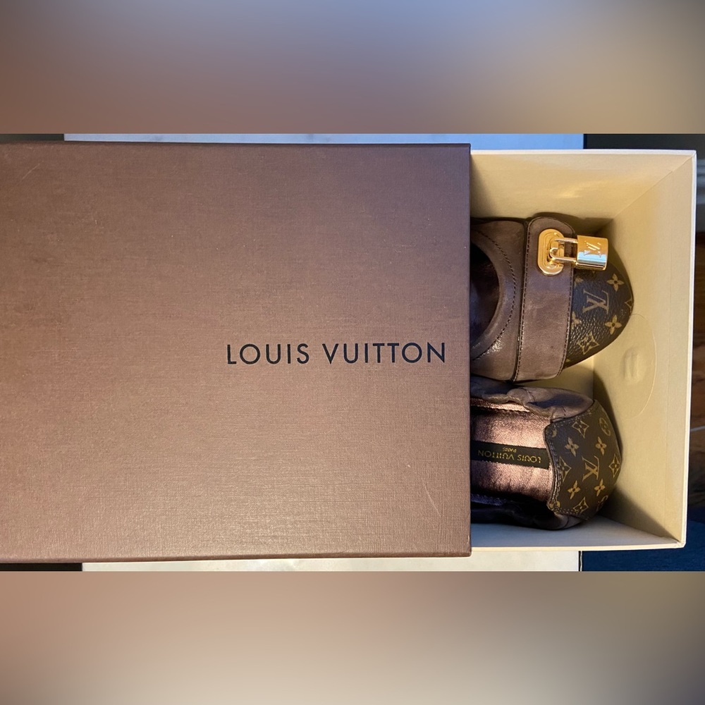 Louis Vuitton Brown Nubuck Leather and Monogram Canvas Scrunch Ballet Flats
